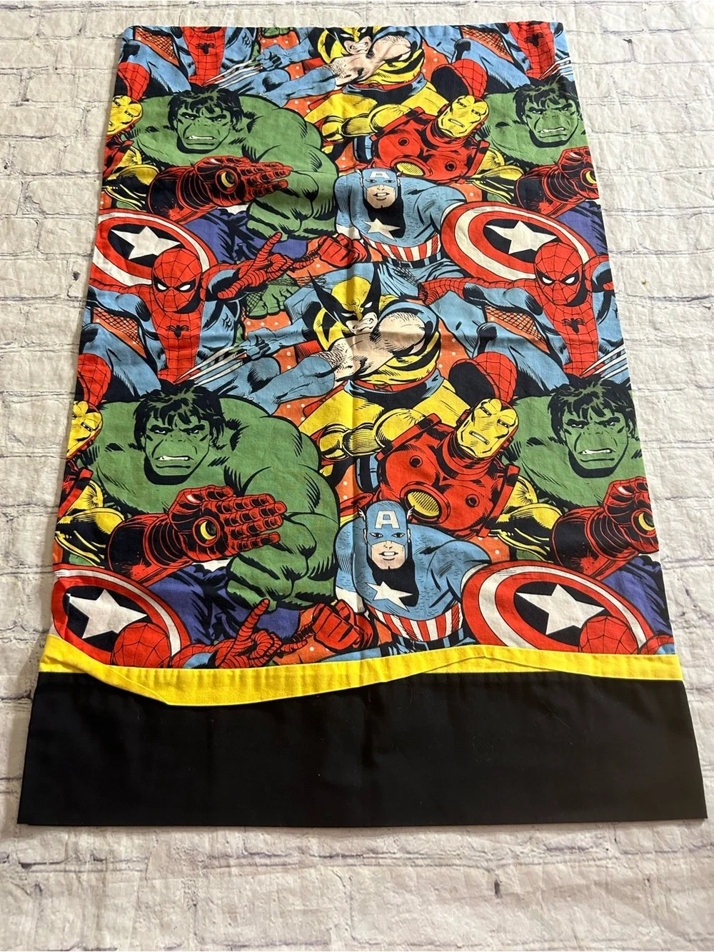 VINTAGE STYLE COTTON FABRIC CLASSIC MARVEL SUPERHEROES LIKE HULK PILLOW CASE (1)